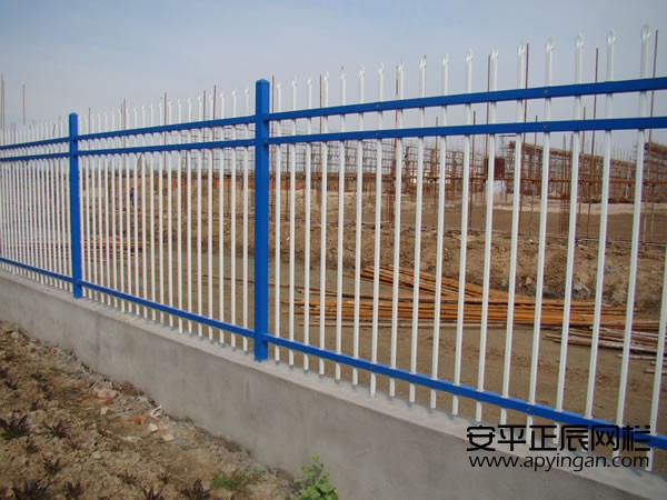 鐵絲網(wǎng)護(hù)欄網(wǎng)