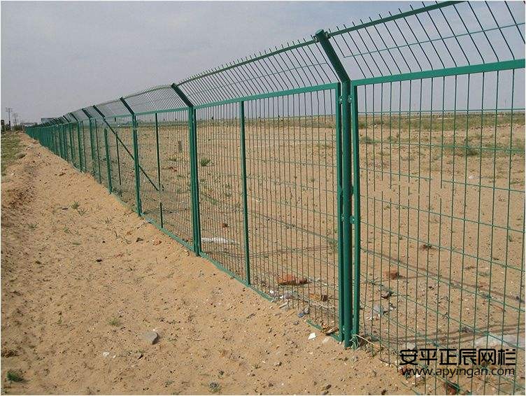 鐵絲網護欄網廠家