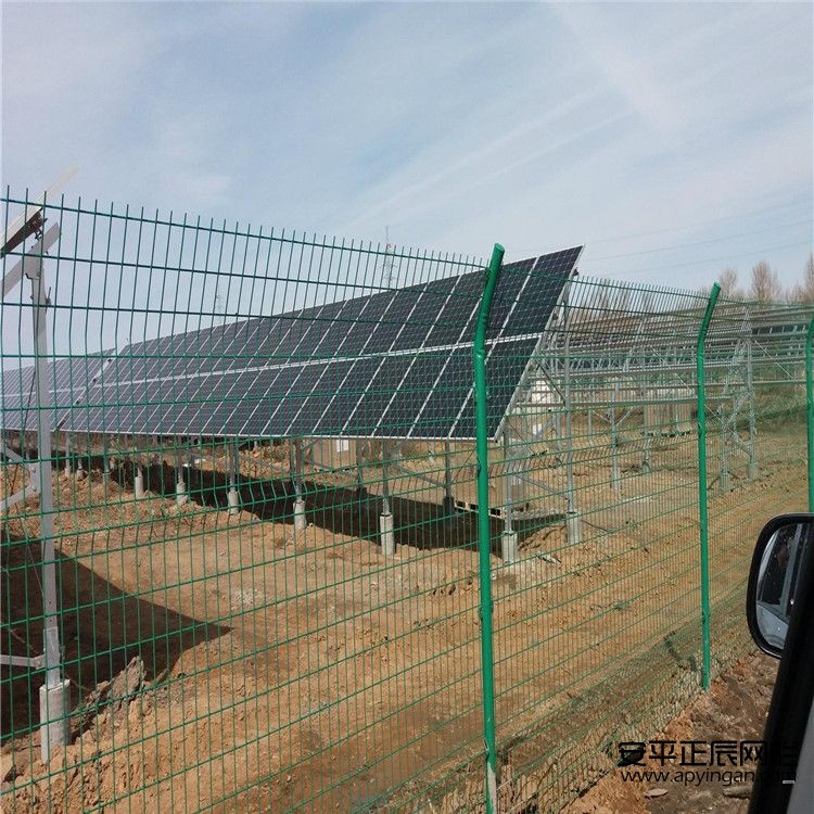 http://m.ywjinlu.cn光伏項目護(hù)欄