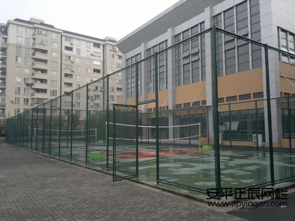 http://m.ywjinlu.cn網球場隔離網