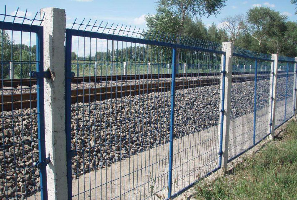 鐵路護欄網(wǎng)1