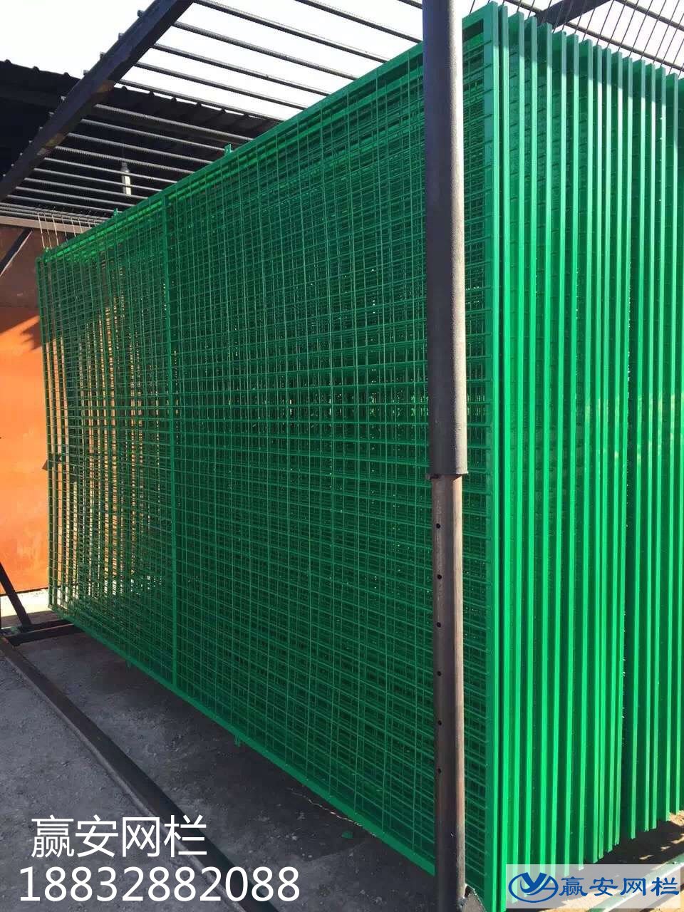 公路護(hù)欄網(wǎng)