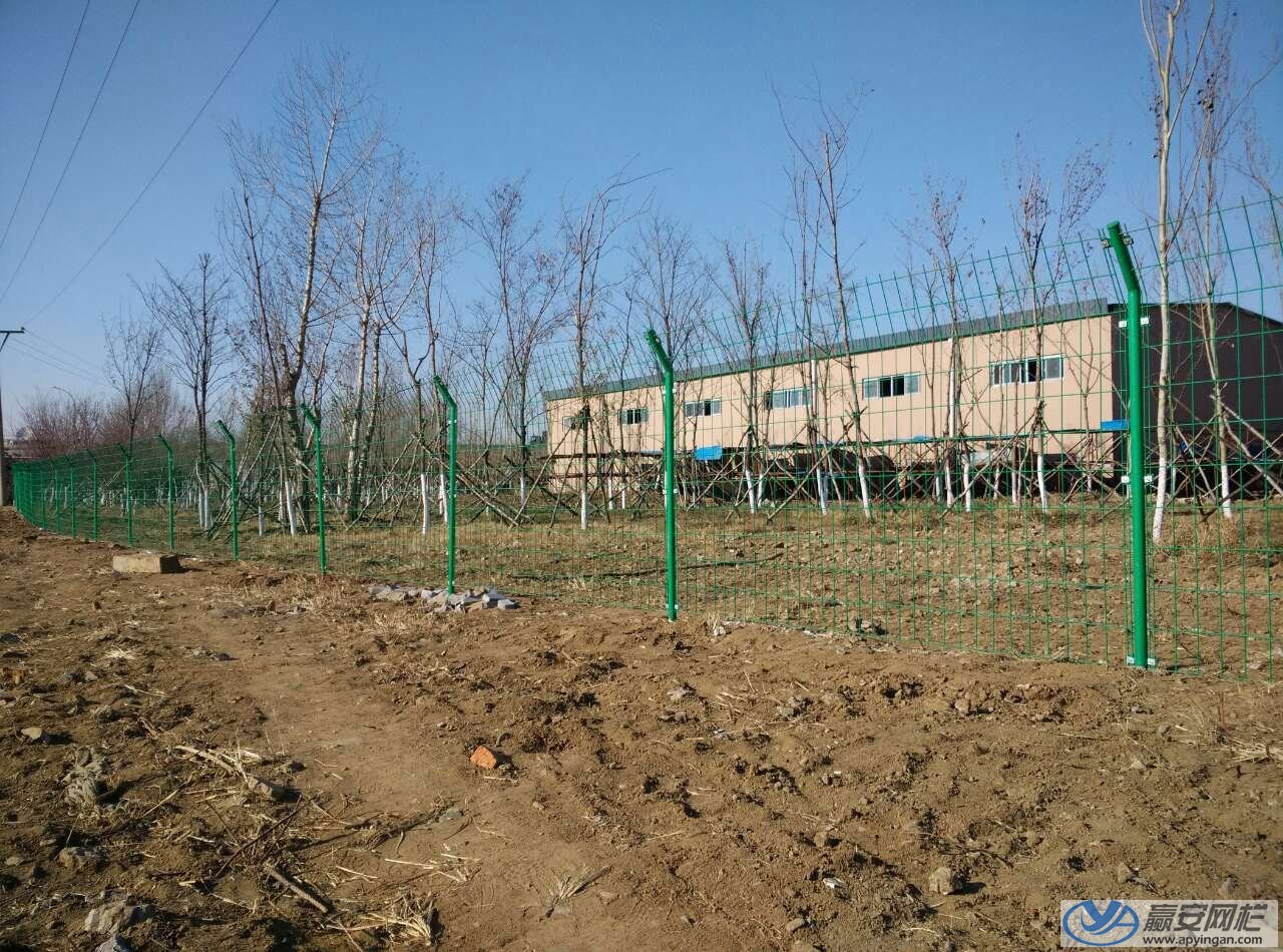 鐵絲網圍欄之雙邊絲護欄網 鐵絲網圍欄