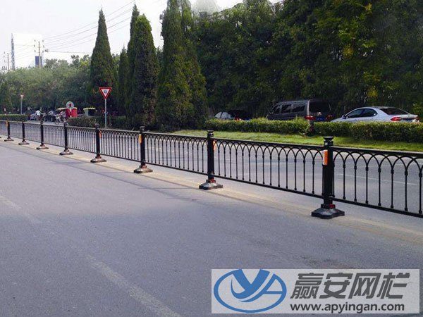 道路護欄