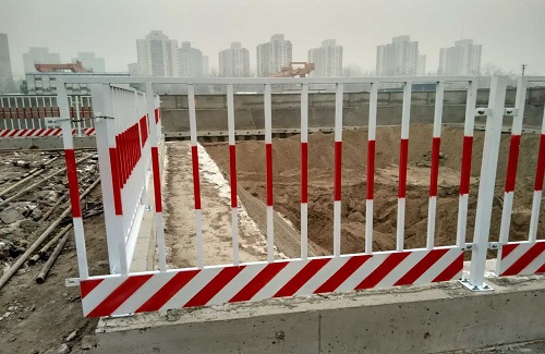 基坑護(hù)欄 基坑護(hù)欄