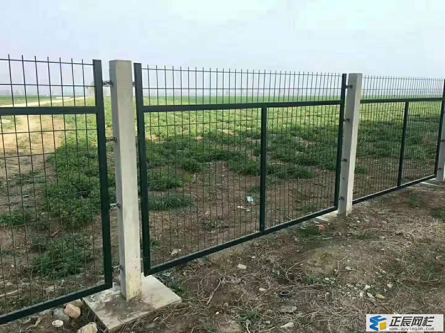 鐵路線路防護柵欄