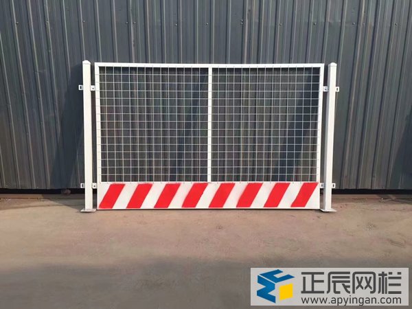 工地基坑安全護(hù)欄