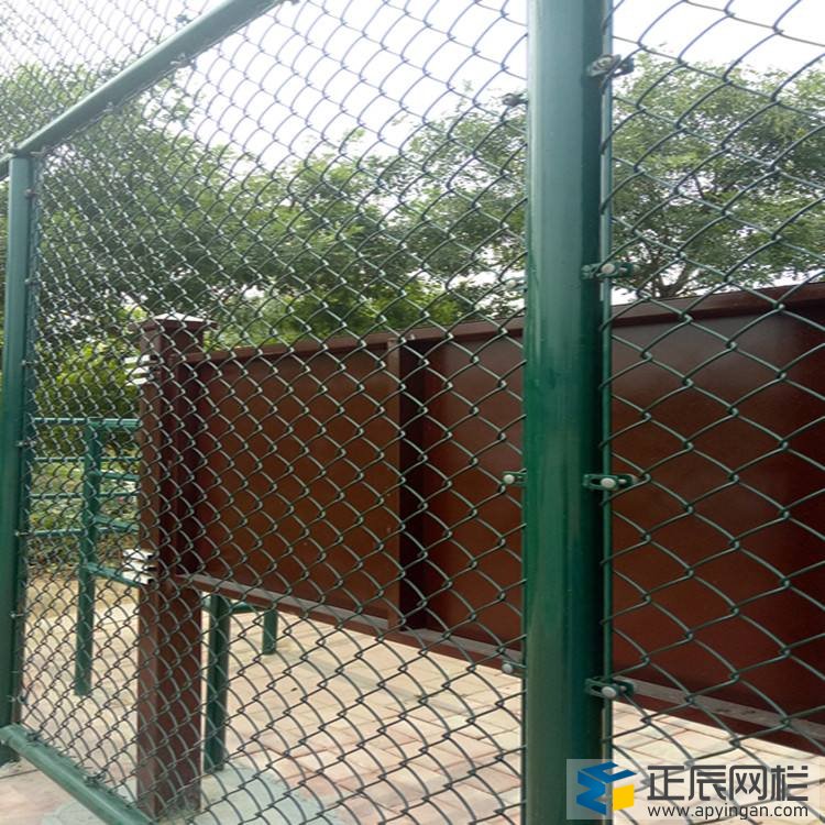 操場(chǎng)護(hù)欄防護(hù)網(wǎng)