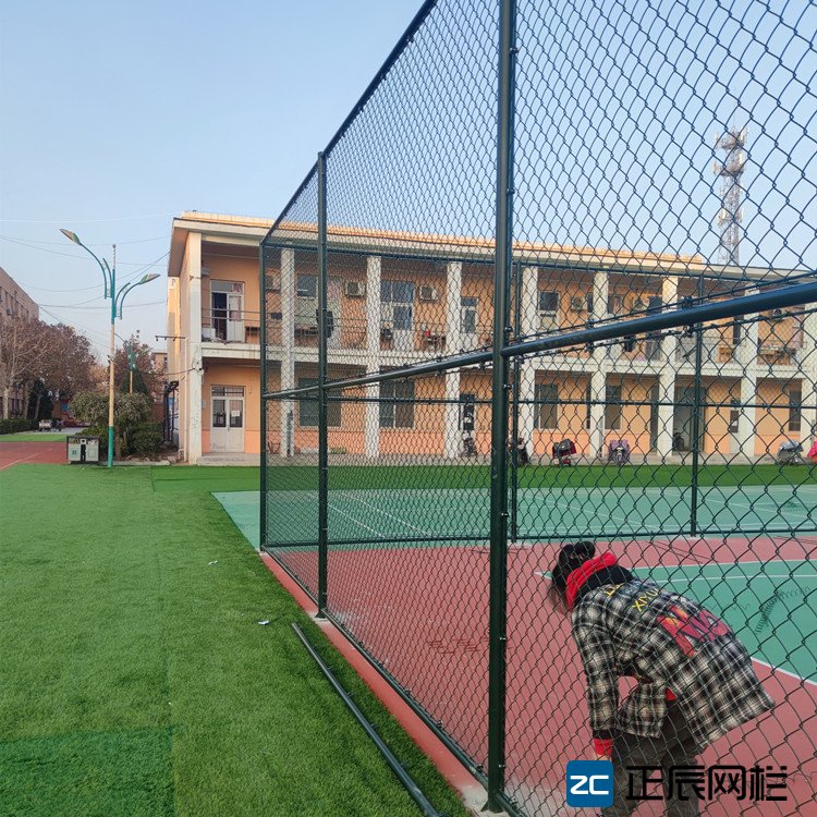 體育場護欄網哪里做的好?